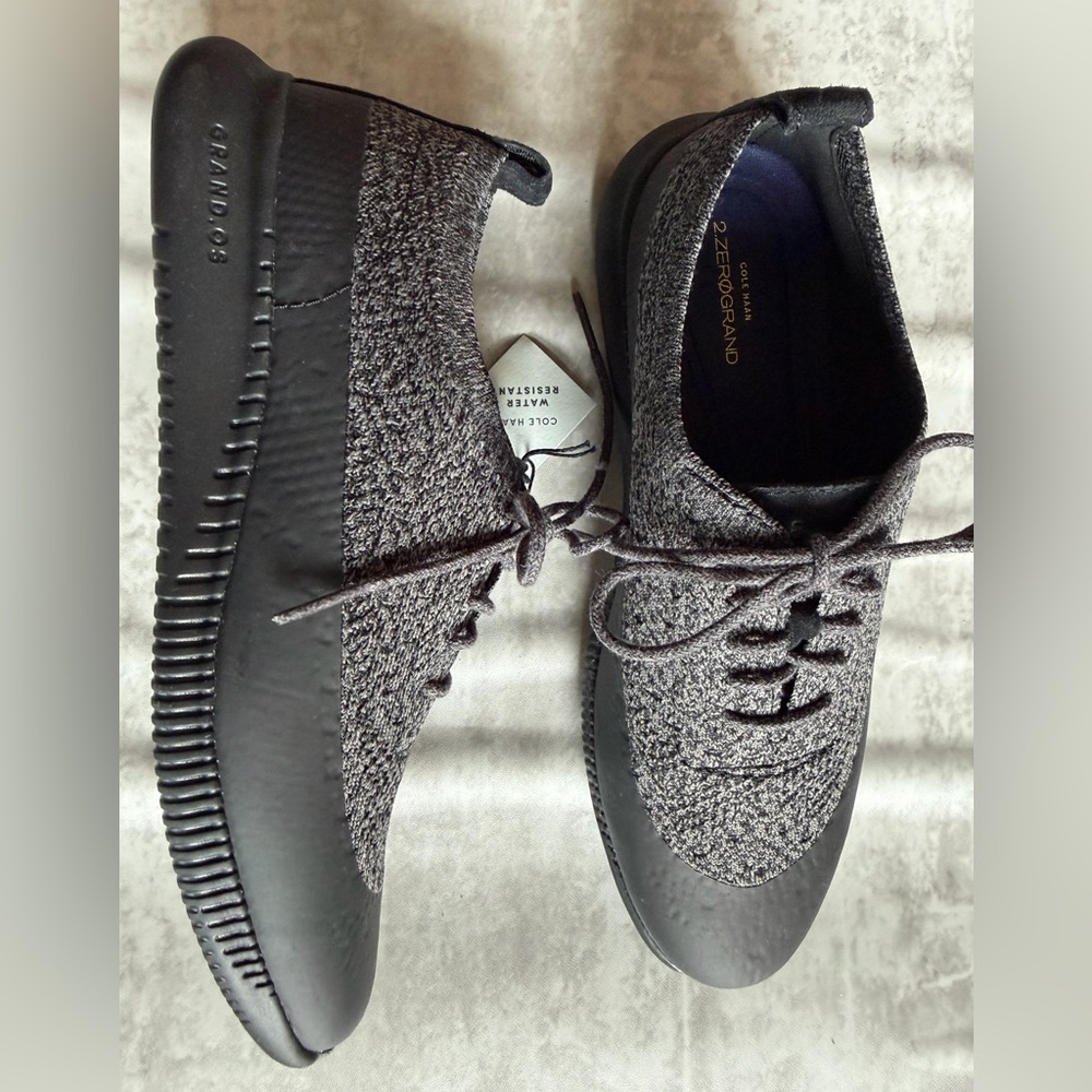 Cole Haan Men's Black and Gray Knit Sneakers Size 6